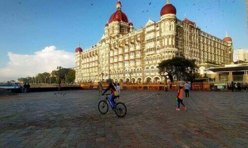 Taj Hotel - Mumbai Cycling