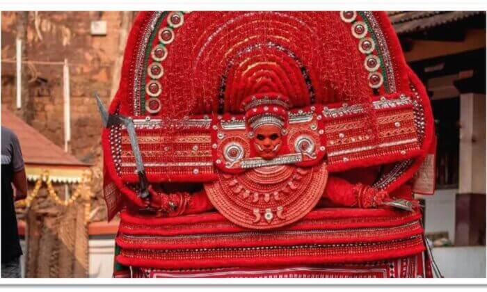 Temple ritual arts form of Theyyam